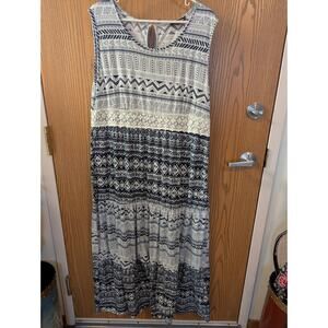 Suzanne Betro Women's Geo Pattern Maxi Dress Blue White Size 2X
